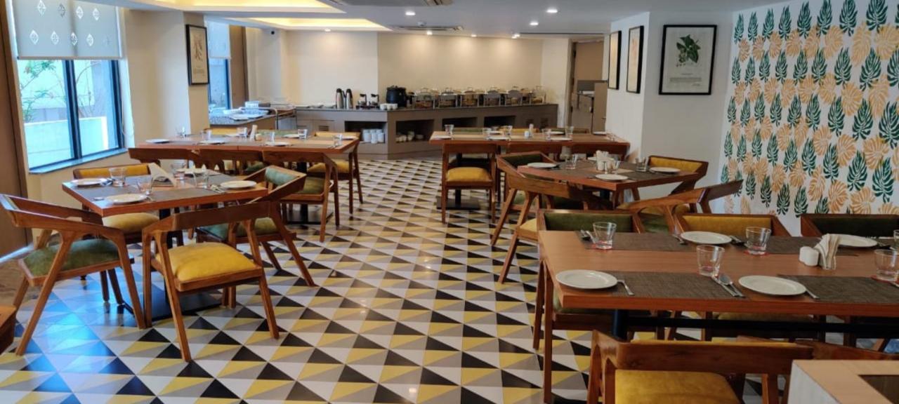 Spree Hotel Kriday Dehradun Exterior photo